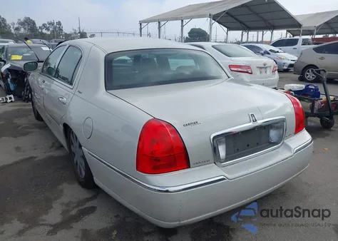 2007 Lincoln Town Car Designer Series from USA, damaged, VIN 1LNHM83W77Y604724